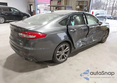 2019 Ford Fusion Titanium z USA, uszkodzony, nr VIN 3FA6P0D90KR152710